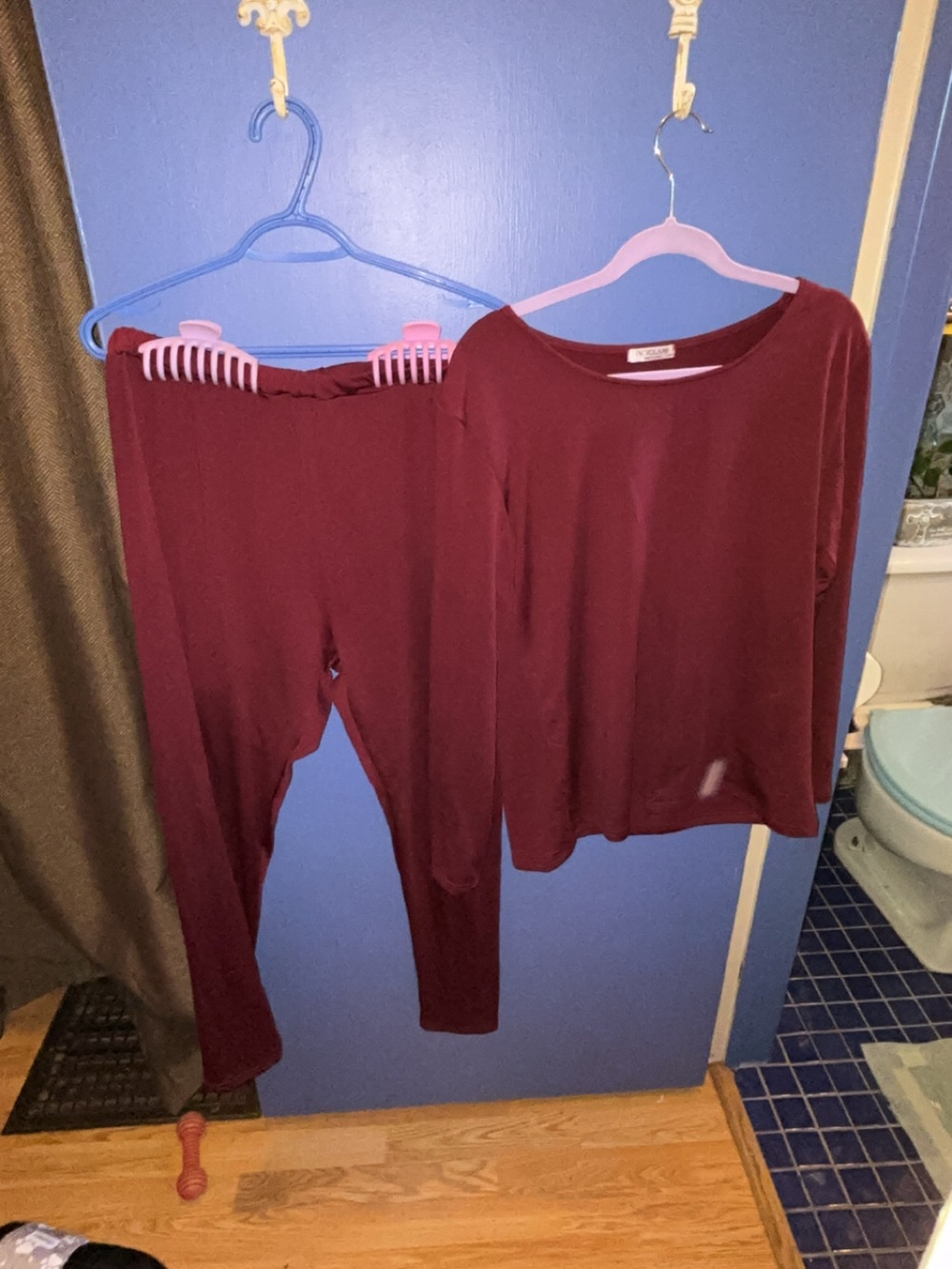 Cozy Women's Two-Piece Lounge Set - Burgundy